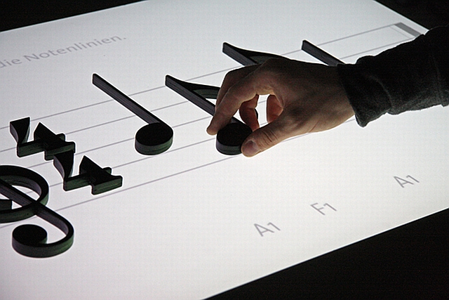 Noteput - interaktywny stół muzyczny